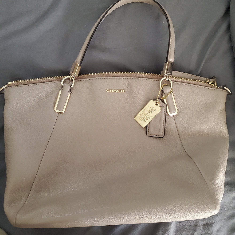 Coach Beige Leather Shoulder Bag